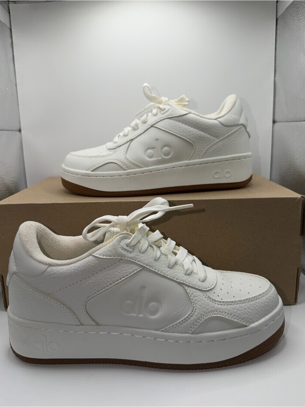 Alo Yoga Cream/White Platform Sneakers With Gum Outsole
